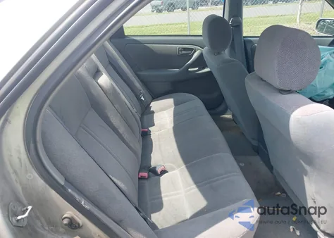 2001 Toyota Camry Ce z USA, uszkodzony, nr VIN 4T1BG22K61U087634